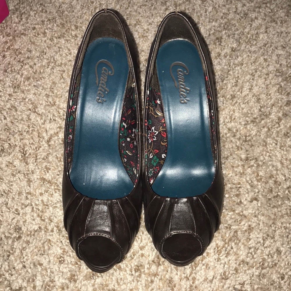 Brown Pumps